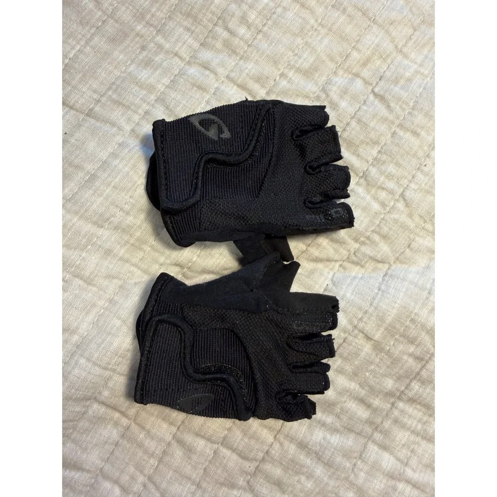 Giro Bravo Jr Kids Cycling Gloves Black Fingerless Padded Bike Gloves YXS